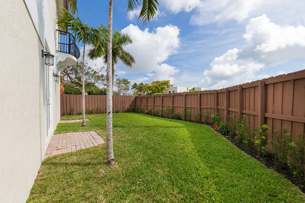 Comprehensive Guide to Residential Fence Installation Services in Lake Nona