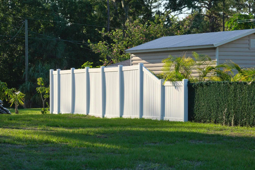 Choosing a Trusted Fence Company in Lake Nona for Your Property